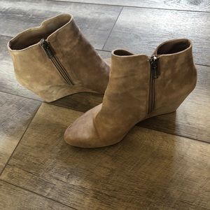 Jessica Simpson tan suede wedge side zip booties